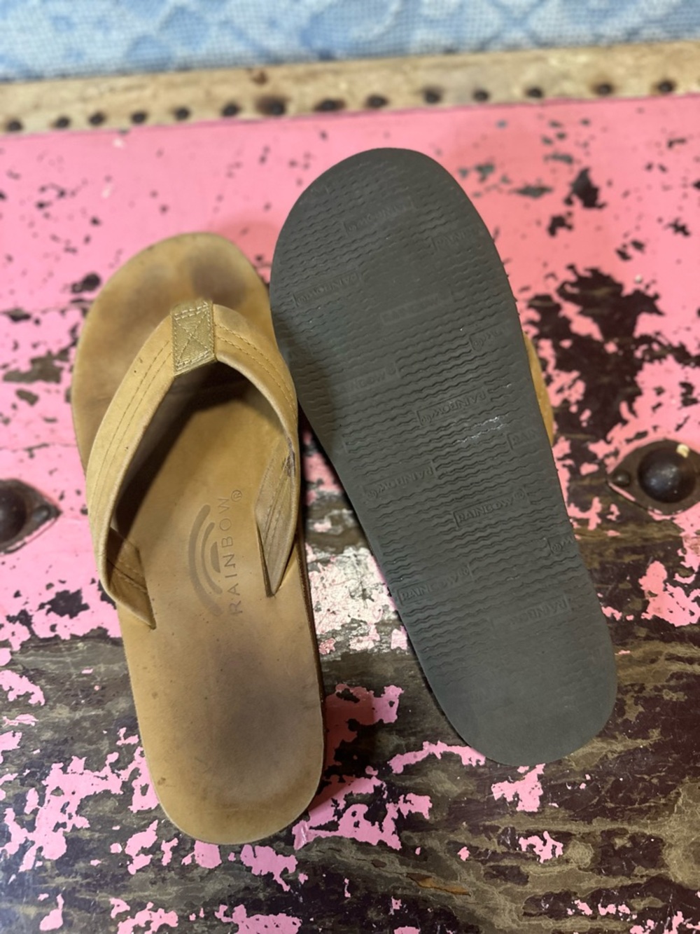 RAINBOW leather tan flip flops women’s 9 or mens 7 - Picture 8 of 8